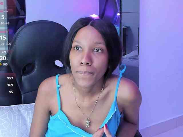 LexiRhodes webcam