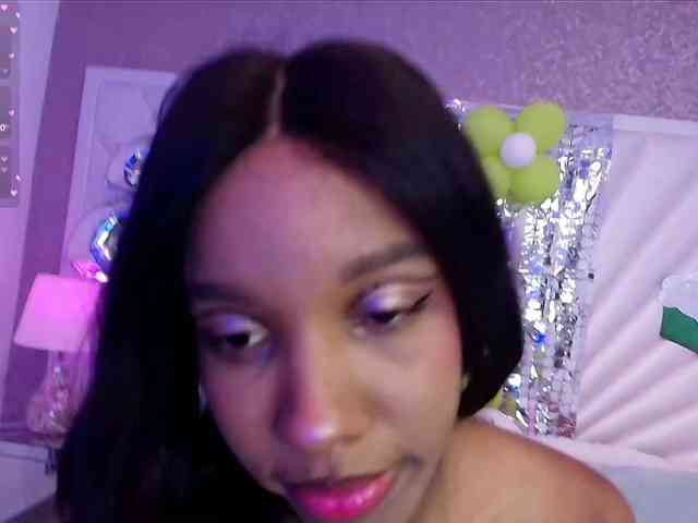 LexiRhodes webcam