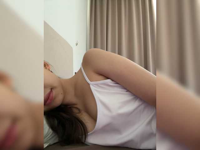 Kikimeia live cam on BongaCams