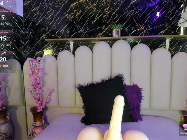 Aura-Luxe live cam on BongaCams