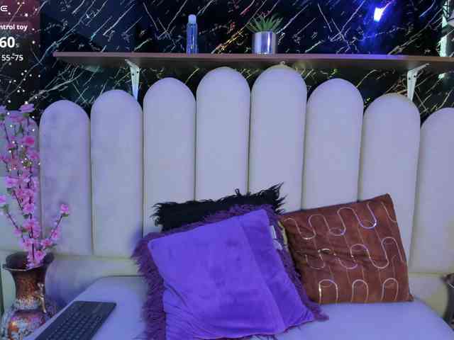Aura-Luxe webcam