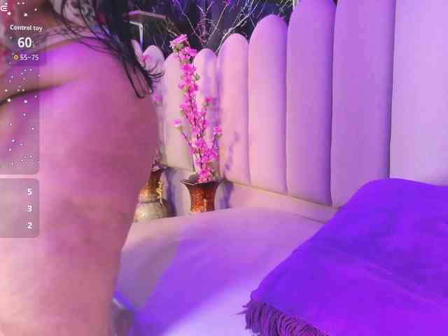 Aura-Luxe webcam
