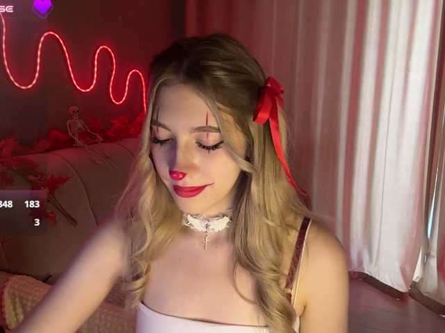 creamberryy live cam on BongaCams