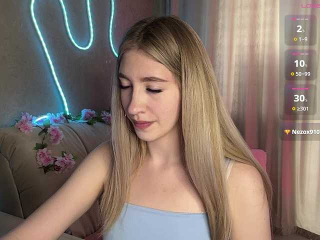 creamberryy live cam on BongaCams