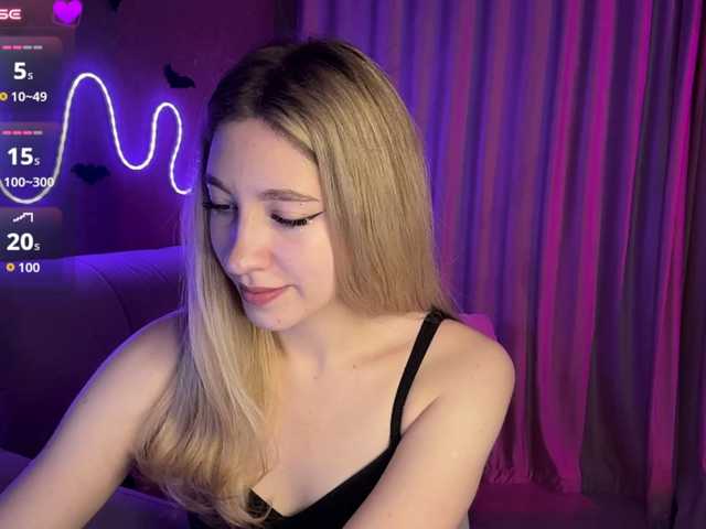 creamberryy live cam on BongaCams