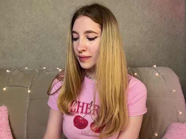 creamberryy live webcam show