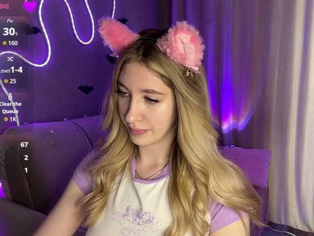 creamberryy live cam on BongaCams