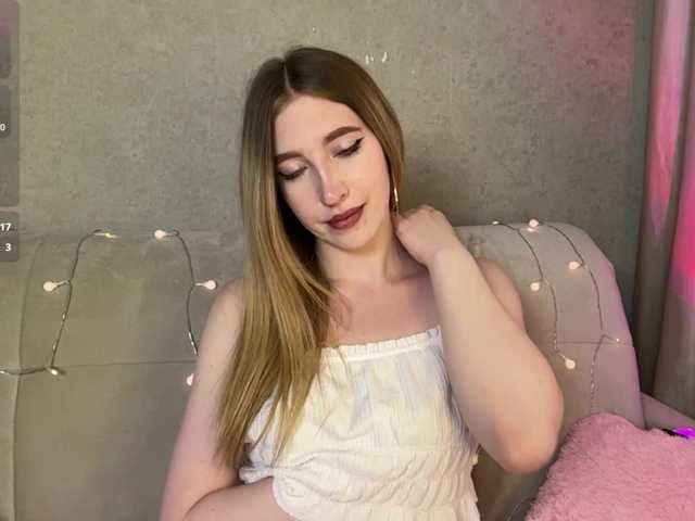 creamberryy live cam on BongaCams
