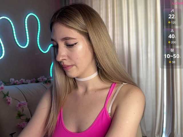 creamberryy live cam on BongaCams