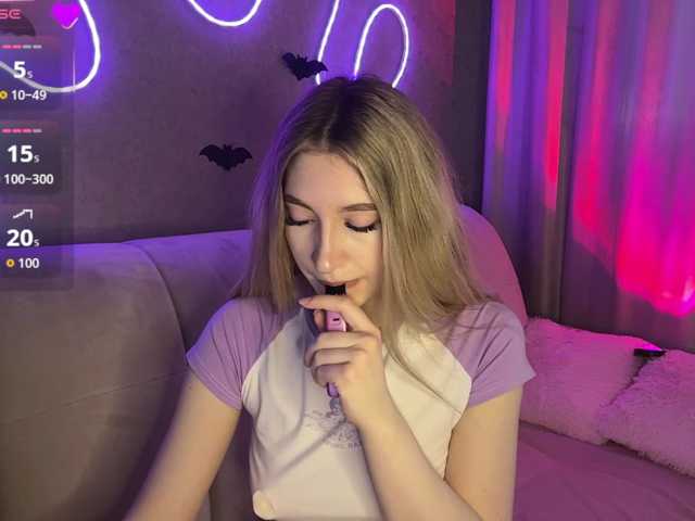 creamberryy live cam on BongaCams
