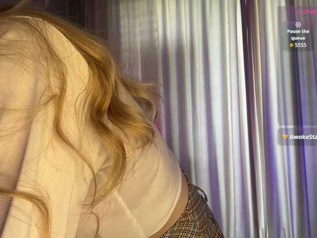 creamberryy live cam on BongaCams