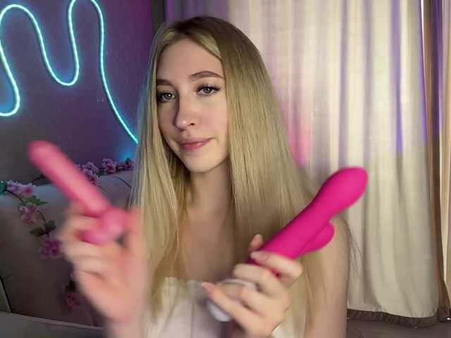 creamberryy live cam on BongaCams