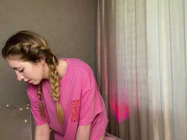creamberryy live webcam show