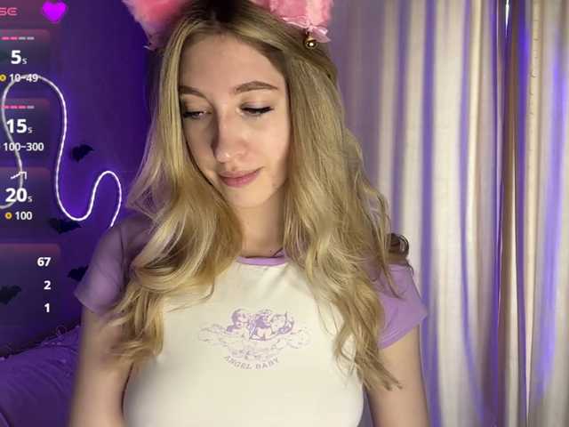 creamberryy live cam on BongaCams
