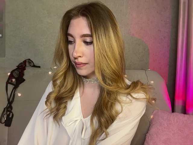 creamberryy live webcam show