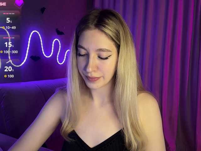 creamberryy live cam on BongaCams