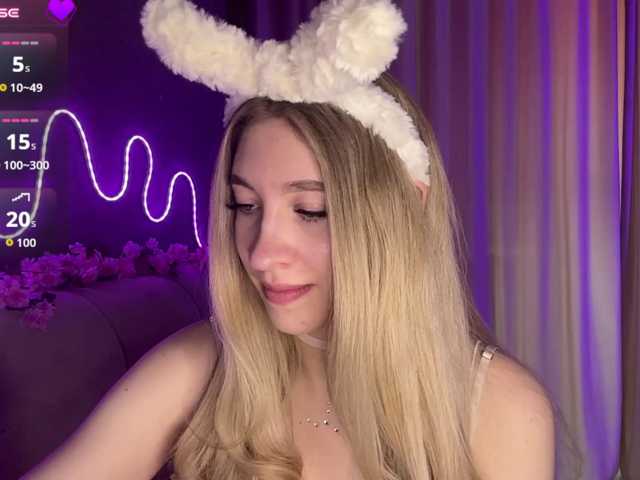 creamberryy live cam on BongaCams