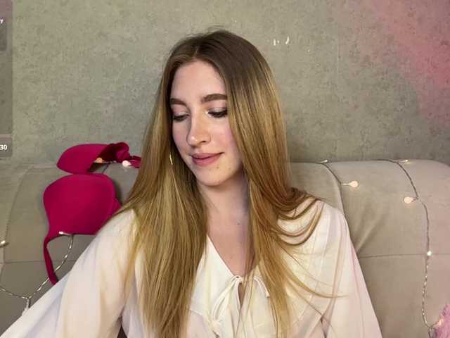 creamberryy live webcam show