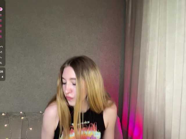 creamberryy live cam on BongaCams