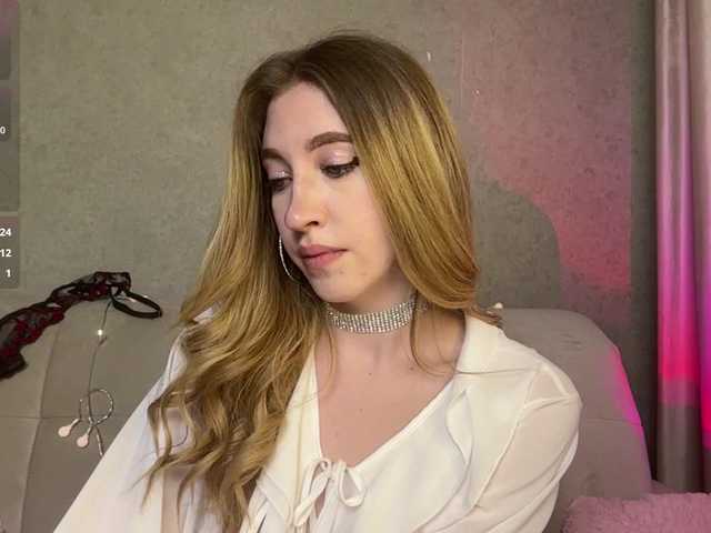 creamberryy live webcam show