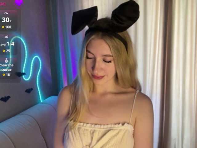 creamberryy, live now on BongaCams