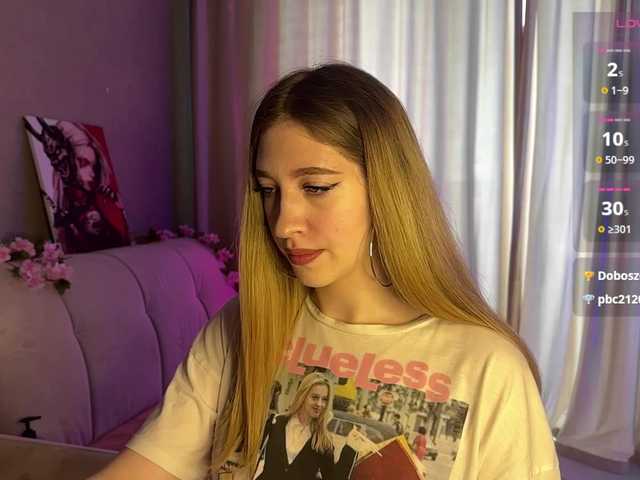 creamberryy live cam on BongaCams