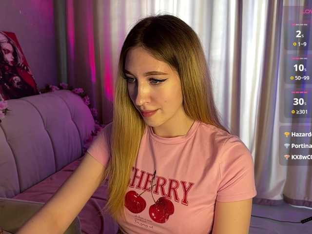 creamberryy live cam on BongaCams