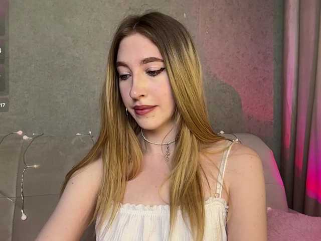 creamberryy live webcam show