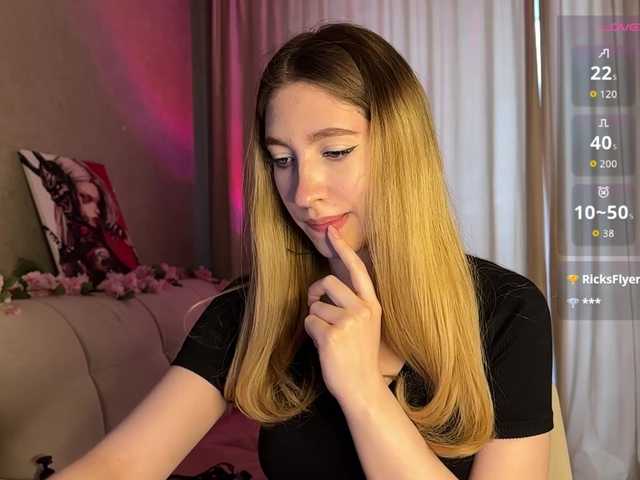 creamberryy live cam on BongaCams