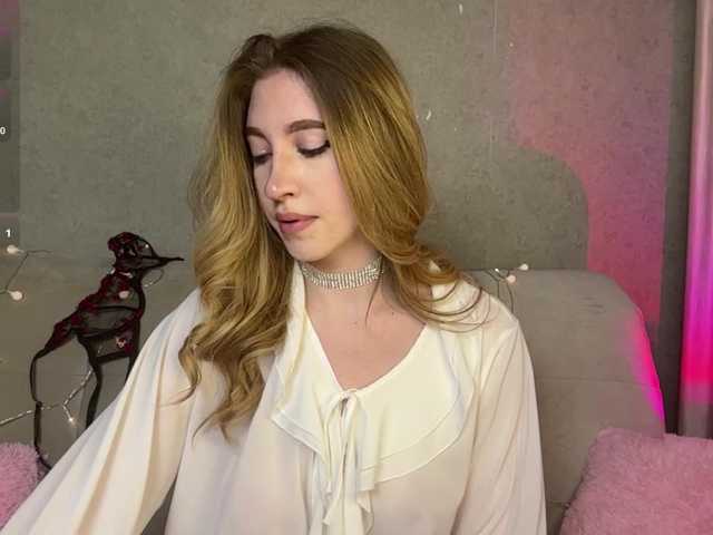 creamberryy live cam on BongaCams