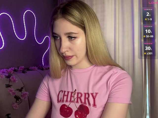 creamberryy live cam on BongaCams