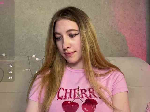 creamberryy Live Webcam on BongaCams