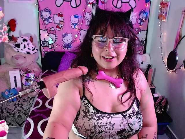 LuluPup live cam on BongaCams