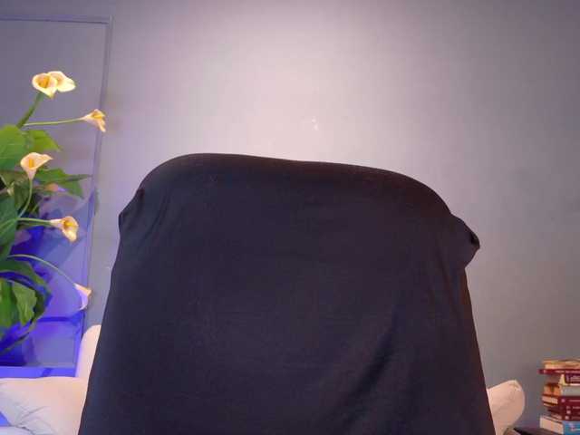 ostbot-muscle live cam