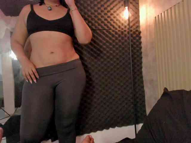 Lustunion's cam show statistics and live stream