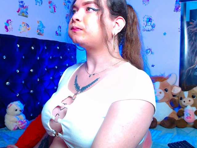 shantaltsfoxx