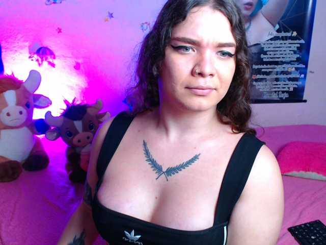 shantaltsfoxx