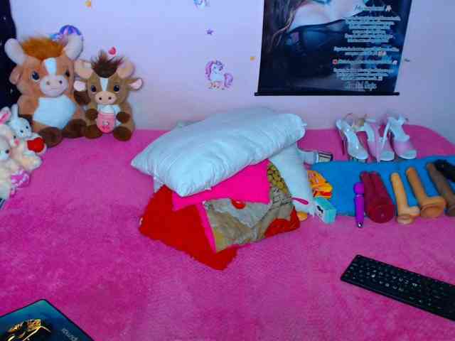 shantaltsfoxx webcam