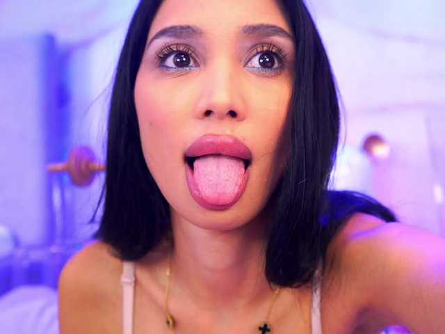 LunaBlis live cam on BongaCams