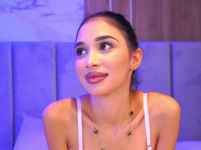 LunaBlis live webcam show