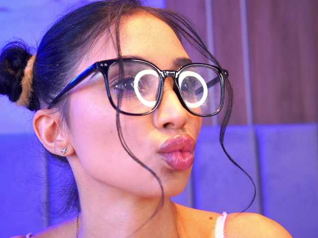 LunaBlis live cam on BongaCams
