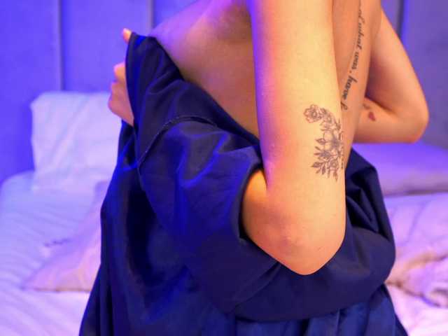 Sex chat gratuit in direct cu LunaBlis pe BongaCams