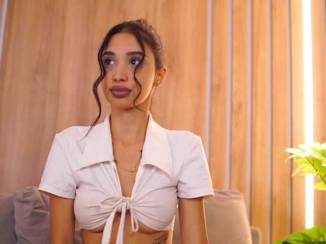 LunaBlis live cam on BongaCams