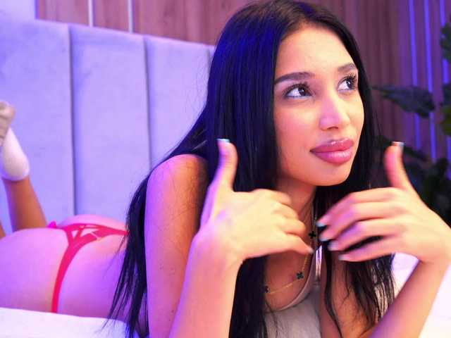 LunaBlis live webcam show