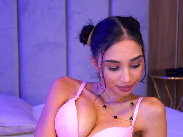LunaBlis live cam on BongaCams