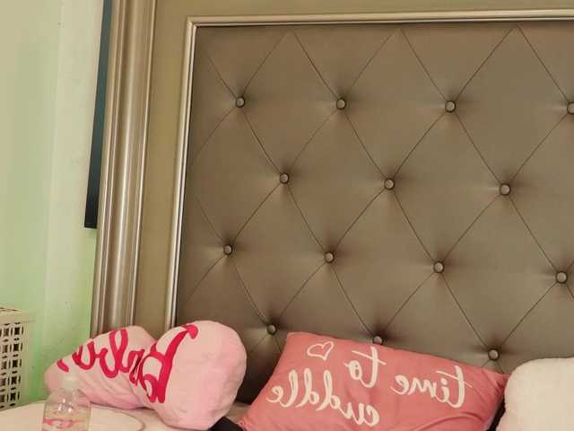 LeilaBie live cam on BongaCams