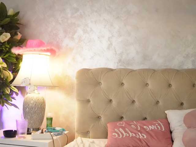 LeilaBie live cam on BongaCams