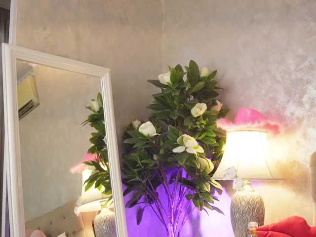 LeilaBie live cam on BongaCams