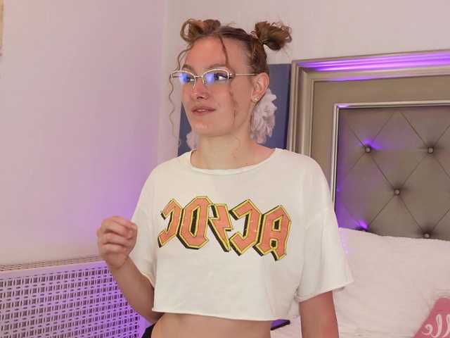 LeilaBie live cam on BongaCams