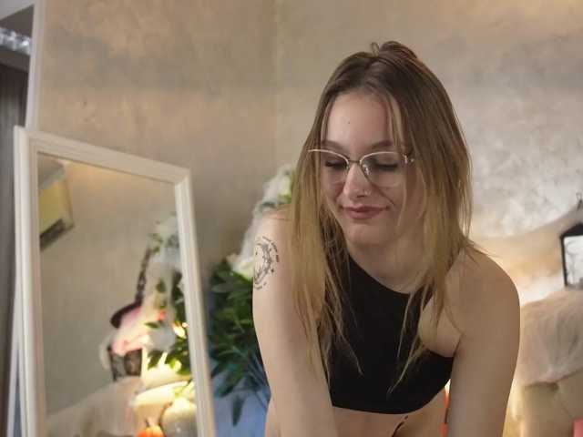 LeilaBie live cam on BongaCams